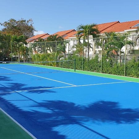 Nanpa, Luxury Family Three Bed Villa, St James West Coast, Private Pool Сент-Джеймс Екстер'єр фото