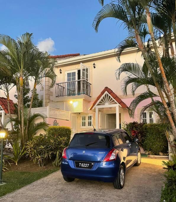 Nanpa, Luxury Family Three Bed Villa, St James West Coast, Private Pool Сент-Джеймс Екстер'єр фото