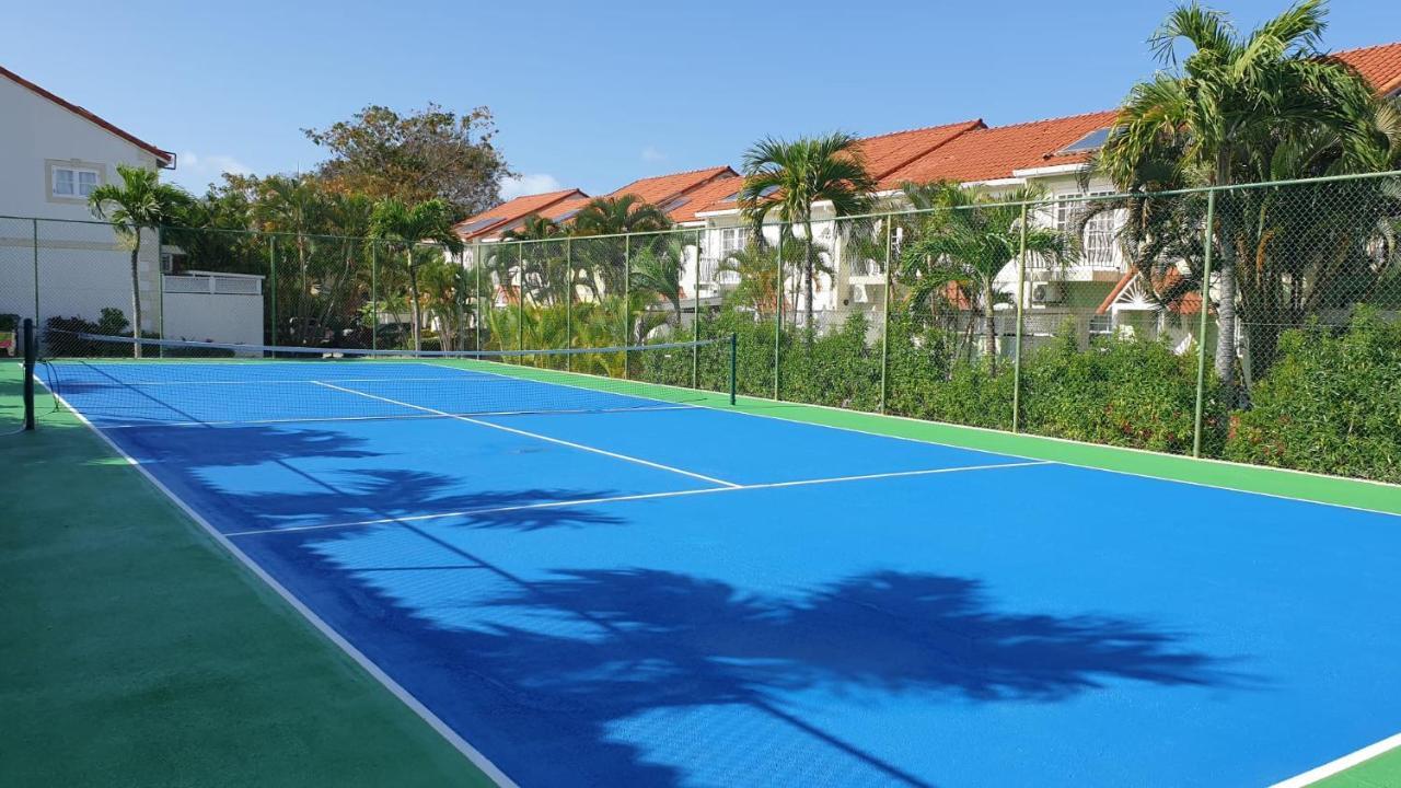 Nanpa, Luxury Family Three Bed Villa, St James West Coast, Private Pool Сент-Джеймс Екстер'єр фото
