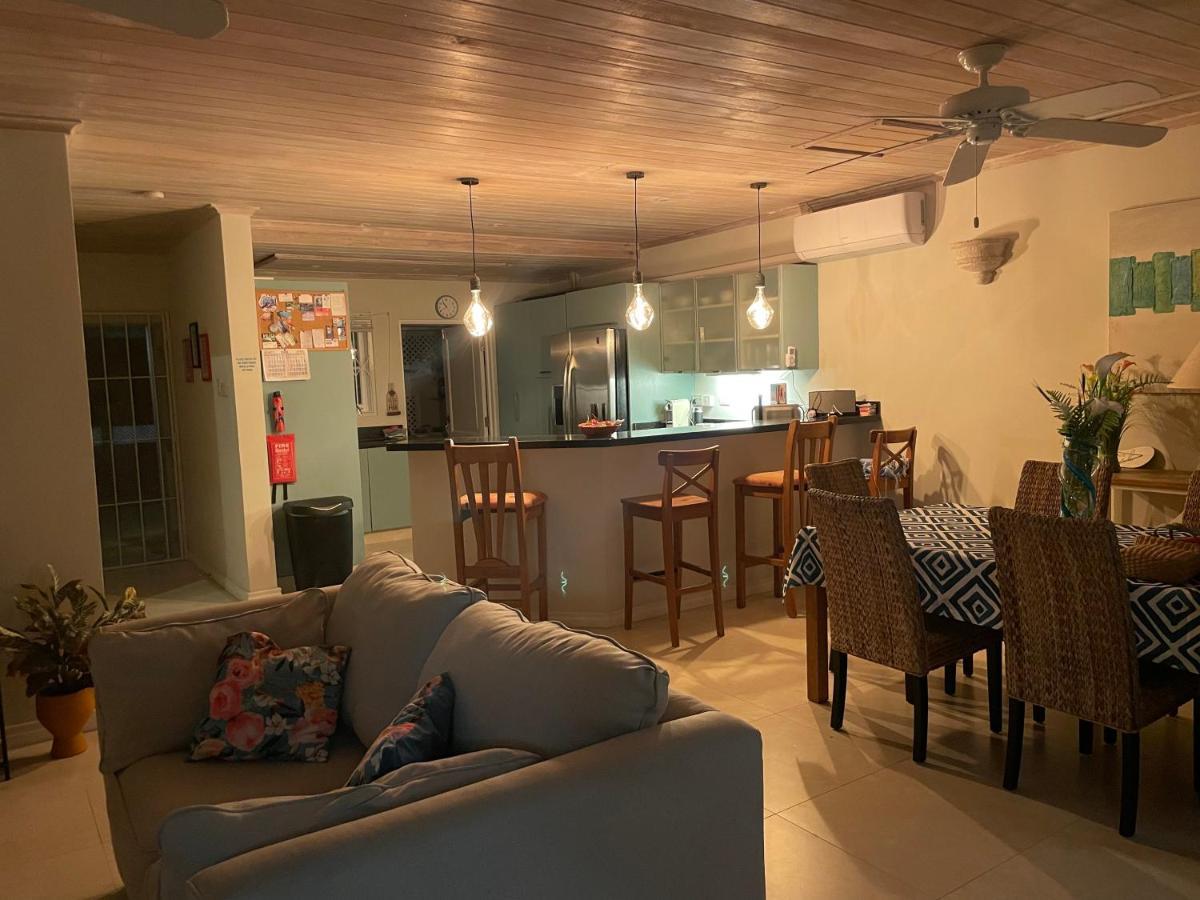 Nanpa, Luxury Family Three Bed Villa, St James West Coast, Private Pool Сент-Джеймс Екстер'єр фото